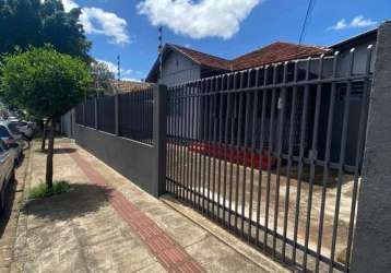 Casa com 4 quartos para alugar na rua são luís, --, centro, londrina por r$ 1.800