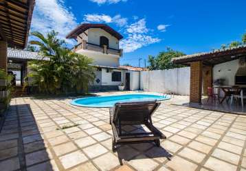 Vendo linda casa na praia de barra de tabatinga próximoa lagoa de aritúba com 4 quartos,1 dependência e área de lazer completa com piscina.