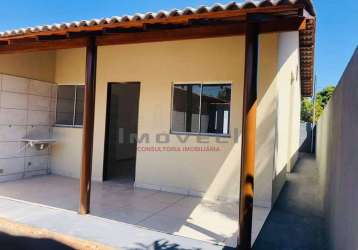 Casa com 2 quartos no ouro branco