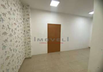 Sala comercial no piso terreo proximo a av. couto magalhães