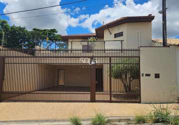 Casa em bairro à venda no bairro brasil em itu, 4 dorms, com 308,40m² de área útil