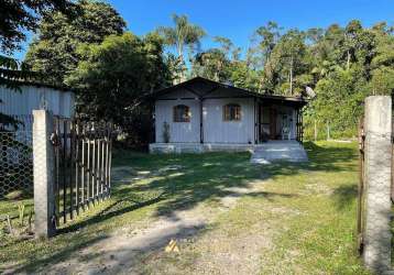 Vendo casa em zona rural