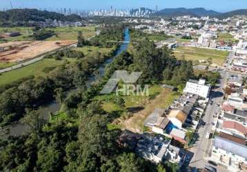 Terreno no centro de camboriú sc