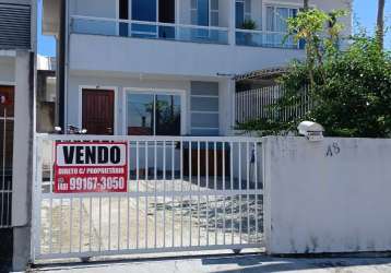 Casa sobrado palhoça