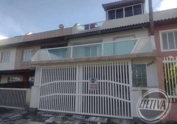 Sobrado tipo triplex 180m²  - centro - guaratuba-pr