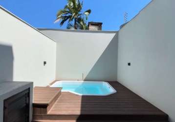 Sobrado com 3 dormitórios com piscina à venda, 112 m² por r$ 749.000 - costa e silva - joinville/sc