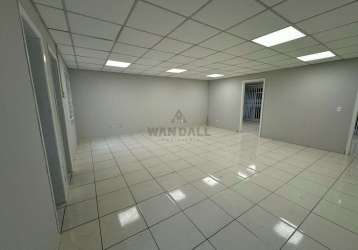 Linda sala comercial disponível pra locação