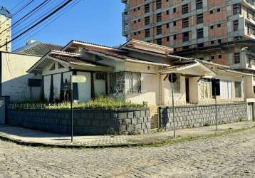 Casa comercial com 2 salas para alugar no victor konder, blumenau , 444 m2 por r$ 9.000