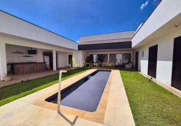 Luxuosa casa no condomínio village 2 com 3 suítes, piscina, área gourmet e aluguel com condomínio e