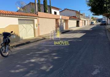 Vendo casa de 3 quartos na região do bairro candeias,vitória da conquista, ba