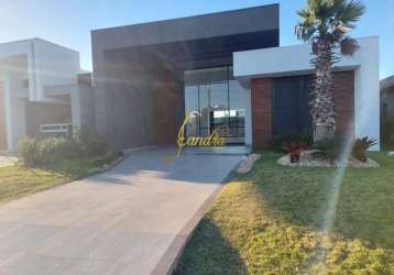 Linda casa no condomínio com 04 amplas suites beira lago