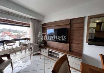 Apartamento vista mar para locação anual, mobiliado, com 3 quartos (sendo uma suíte), 1 vaga de garagem, residencial ilha de albatroz, no bairro perequê, porto belo-sc