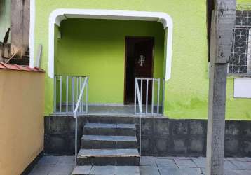 Casa para alugar na rua caio de carvalho, vila flávia, duque de caxias - rj