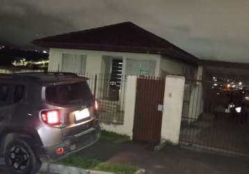 Sobrado com 03 quartos e 03 vagas de garagem