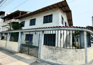 Linda casa  dúplex no braga em frente á praia  do forte com anexo  !!!