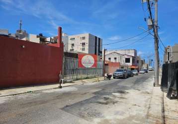 Casa para venda em salvador, amaralina, 3 dormitórios, 1 banheiro, 2 vagas