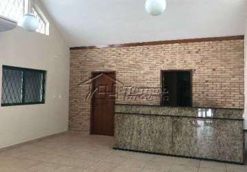 Casa com excelente localização no jardim maringá