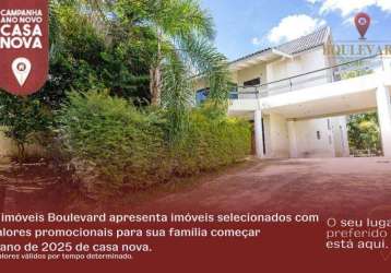 Casa com amplo quintal e 3 dormitórios à venda, 400 m² por r$ 890.000 - barreirinha - curitiba/pr