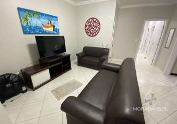 Apartamento em meia praia  -  itapema