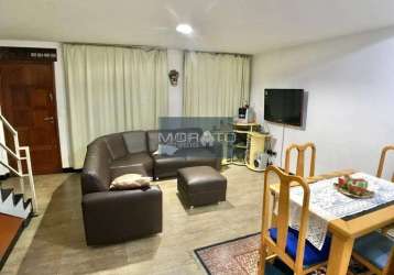 Excelente casa geminada em ótima localização no bairro itatiaia