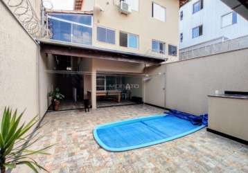 Casa com piscina no cabral a poucos metros do shopping contagem