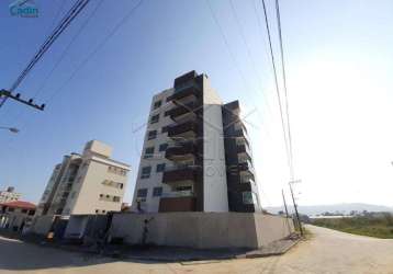 Apartamento 2 dormitórios sendo 1 suite no bairro gravatá, navegantes/sc