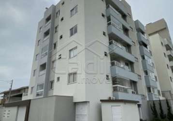 Apartamento de 02 dormitórios, mobiliado, gravatá, 600 metros do mar, r$565.000,00, navegantes/sc!