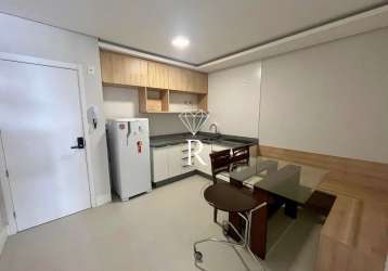 Apartamento com 1 quarto para alugar na trindade, florianópolis  por r$ 3.000