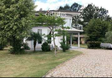 Casa com 4 dormitorios sendo 1 suite em biguaçu/sc