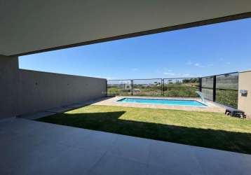 Casa nova com 3 suítes, piscina e quintal no água santa, chapecó