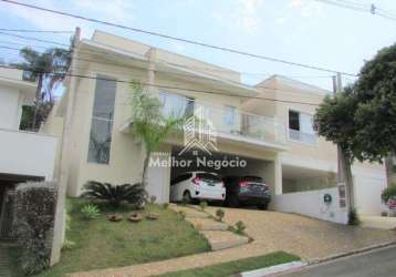 Casa a venda no condominio vila são lorenço em valinhos, sp. casa com 3 dorms sendo 1 suite master, 2 banheiros, 4 vagas de garagem.