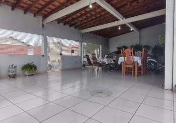 Casa com 2 quartos à venda na rua 19, ., residencial coxipó, cuiabá, 130 m2 por r$ 320.000