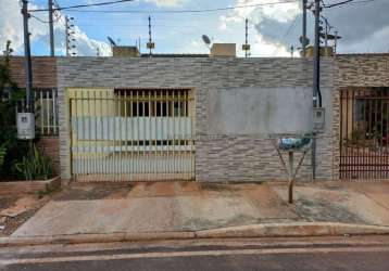 Casa com 2 quartos à venda na rua senhor divino, s/n, ikaray, várzea grande, 76 m2 por r$ 350.000