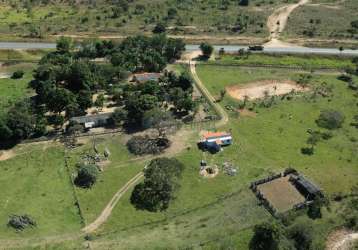 Fazenda com 344 hectares, nas margens da br 070 sentido a cidade de cáceres mt.