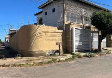 Alugo casa no bairro parque cuiabá