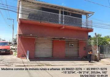 Sobrado com 300 m² de área construída, terreno de 200 m² localizado no bairro no