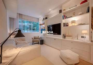 Apartamento à venda no leblon reformado 2 quartos, 1 suíte, 1 vaga  86m²