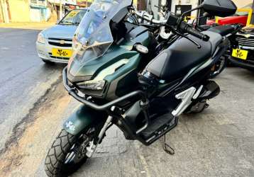 HONDA ADV