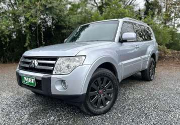 MITSUBISHI PAJERO FULL