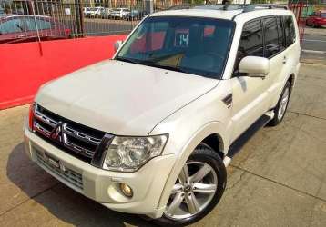 MITSUBISHI PAJERO FULL