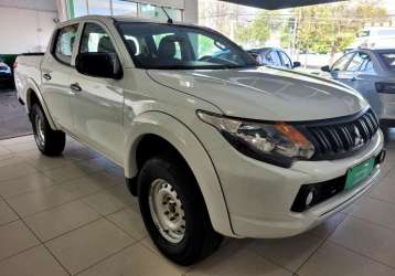 MITSUBISHI L200 TRITON