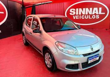 RENAULT SANDERO