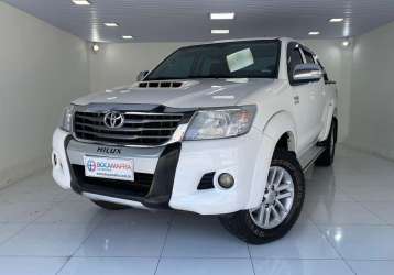 TOYOTA HILUX SW4