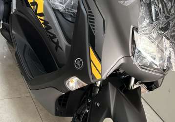 YAMAHA NMAX