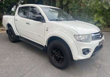 MITSUBISHI L200 TRITON