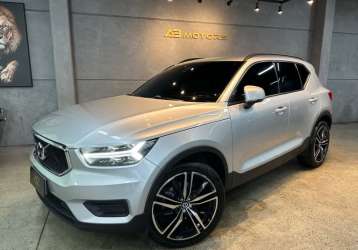 VOLVO XC 40