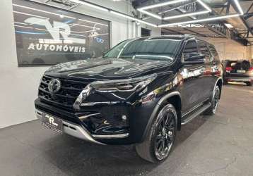 TOYOTA HILUX SW4