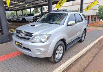 TOYOTA HILUX SW4