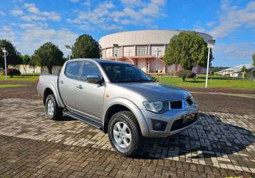 MITSUBISHI L200 TRITON