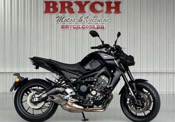 YAMAHA MT-09